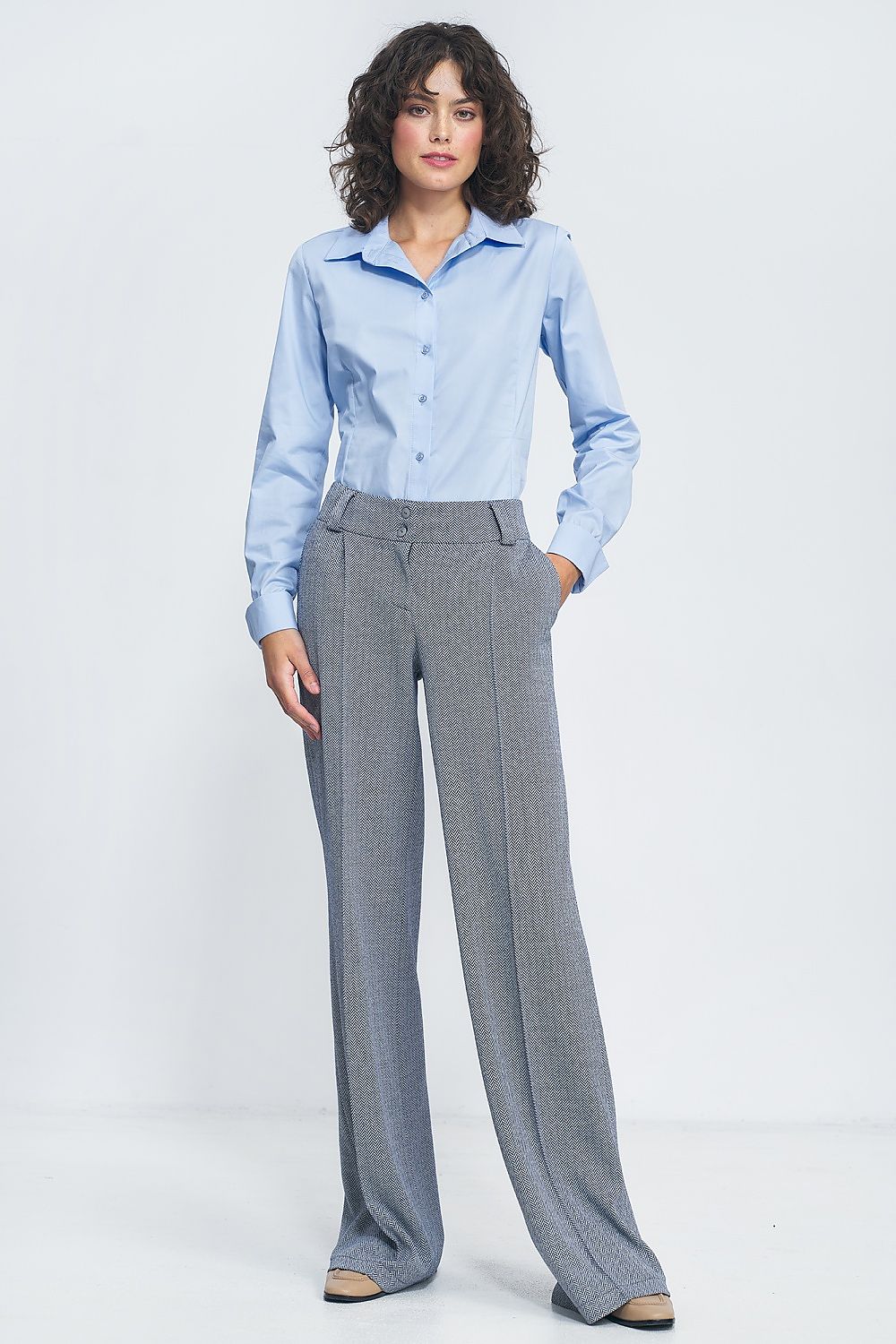 Rediscover classic sophistication with Nife���s Model 185192 wide-leg trousers