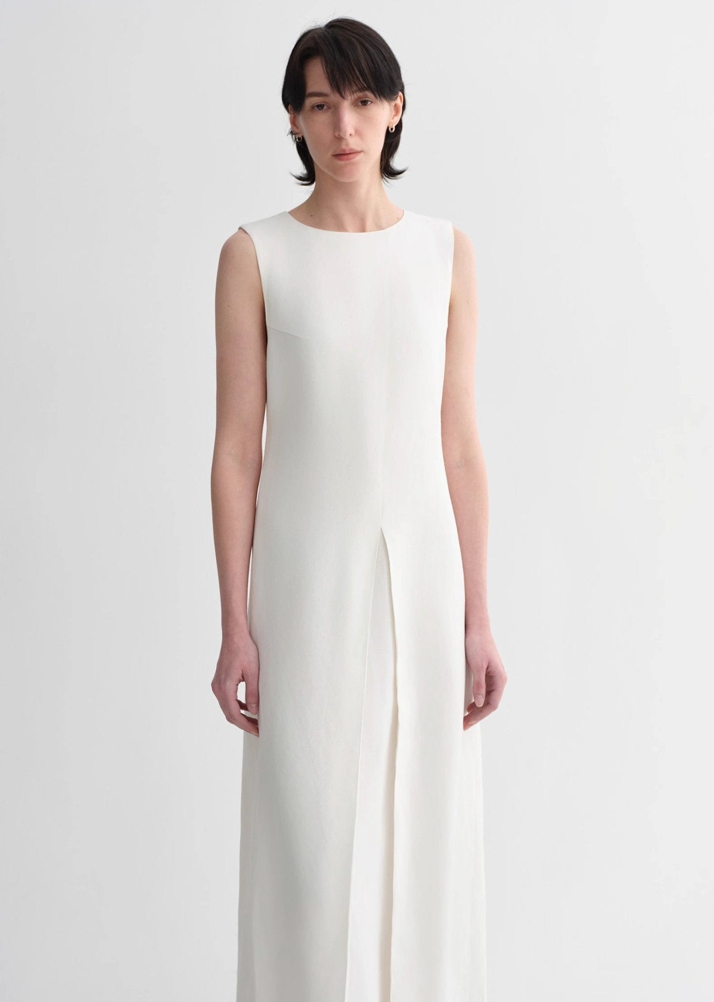 Mulberry Silk Sleeveless Round Neck Oblique Pleated A - Line White Dress - eighttwentytwo92