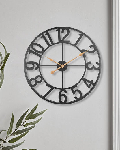 18 Inch Large Wall Clock, Silent Non Ticking Battery Operated Roman Numeral Wall Clock, Industrial Metal Indoor Outdoor Analog Clock for Living Room, Kitchen, Pool, Patio Decor - Black
