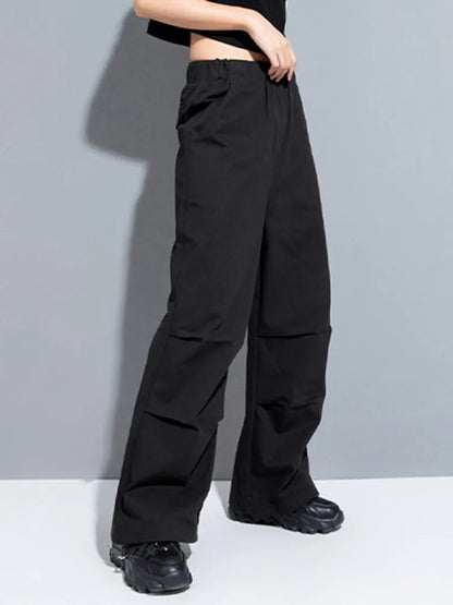Step up your streetwear game with the Reetro Puff Overalls.