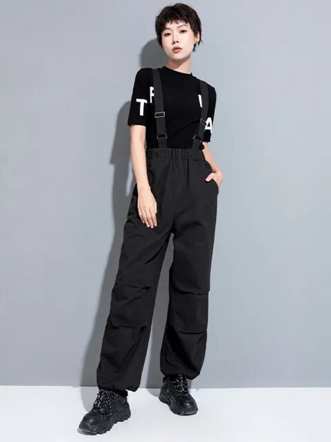 Step up your streetwear game with the Reetro Puff Overalls.